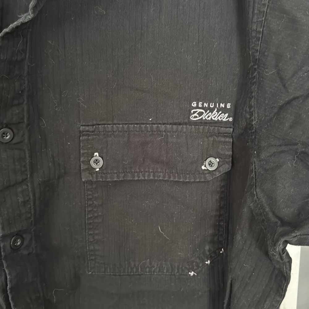 Black Short Sleeve Button-Up Shirt - Picture 2 of 5